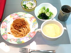 12:00～　昼食